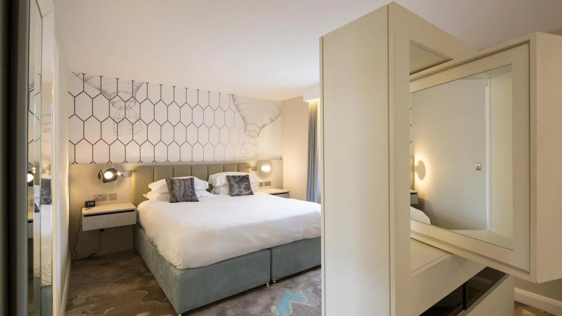 Hotel Doubletree By Hilton Chester