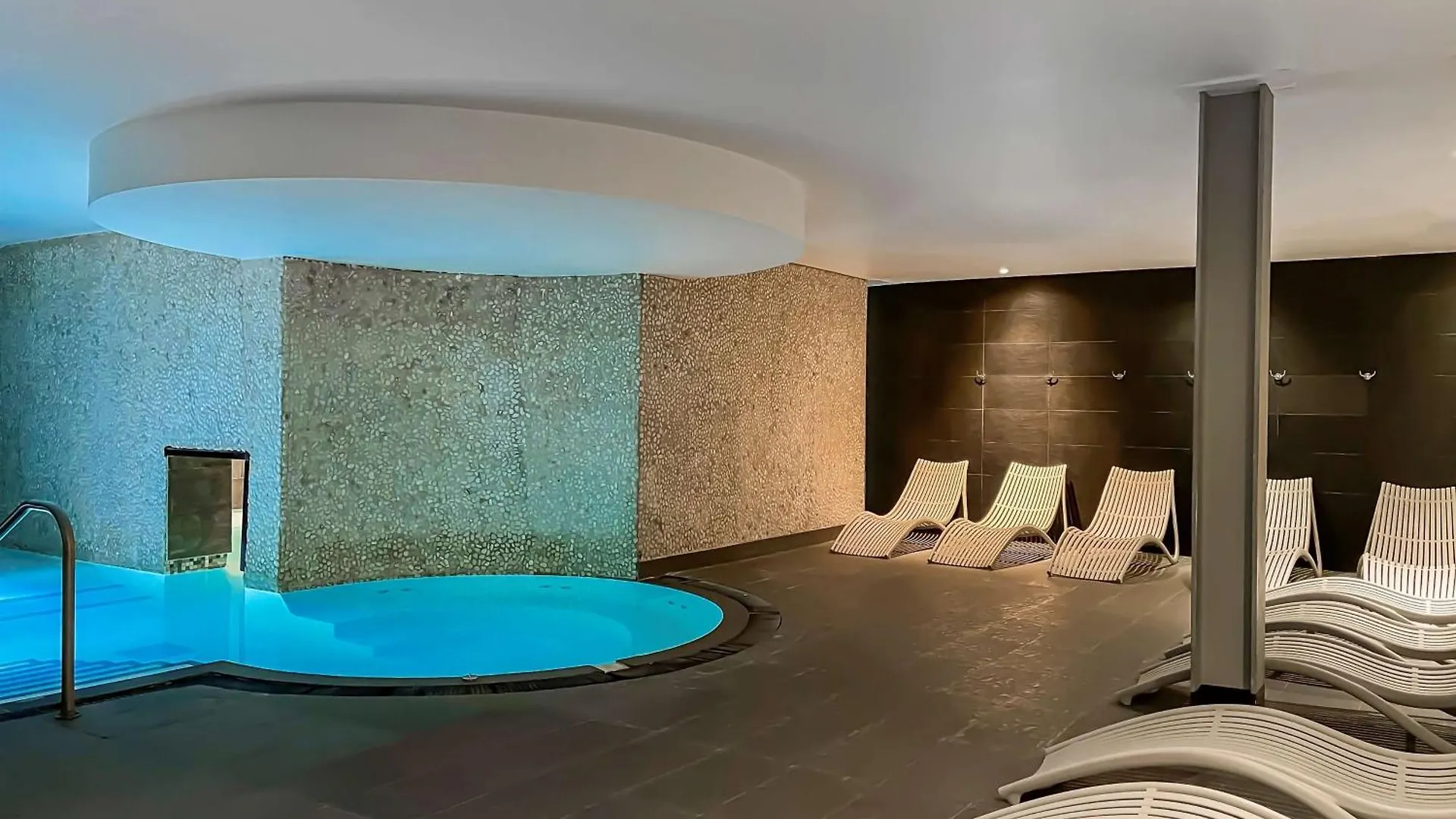 Doubletree By Hilton Chester