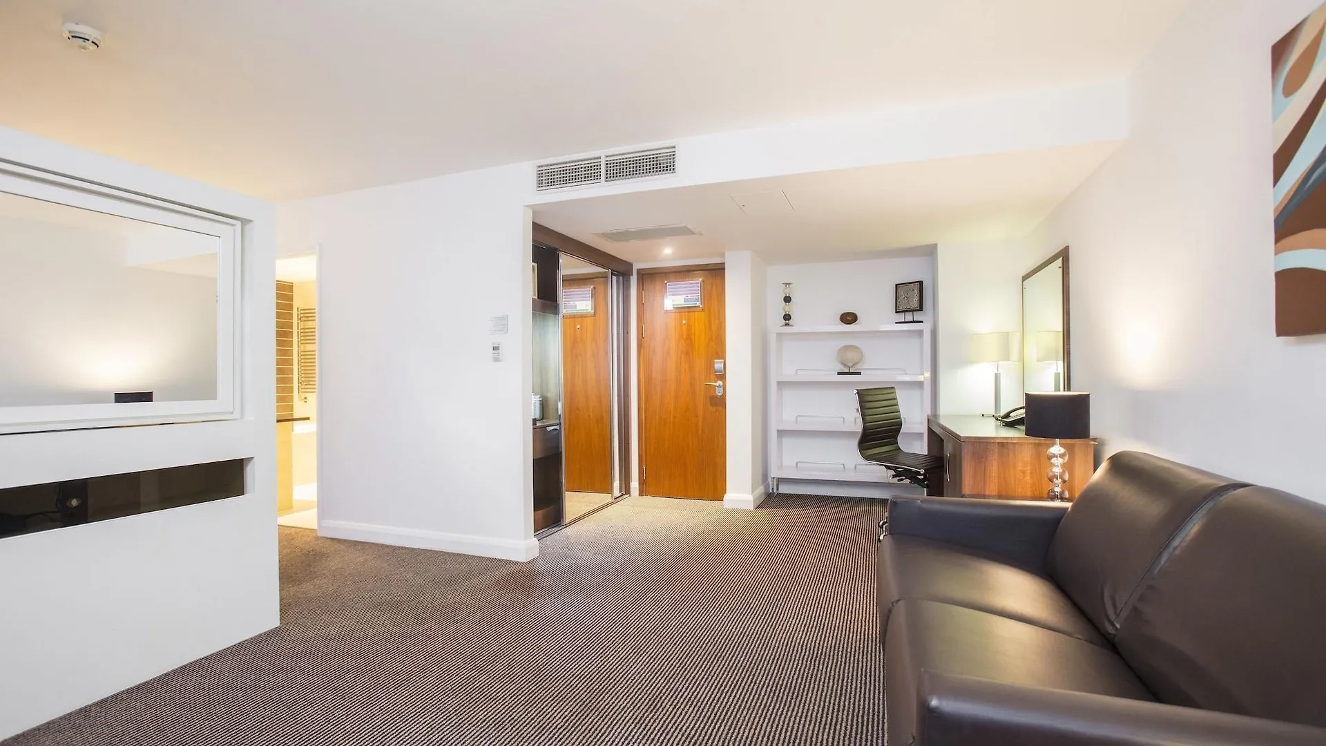 Doubletree By Hilton Chester 4*,